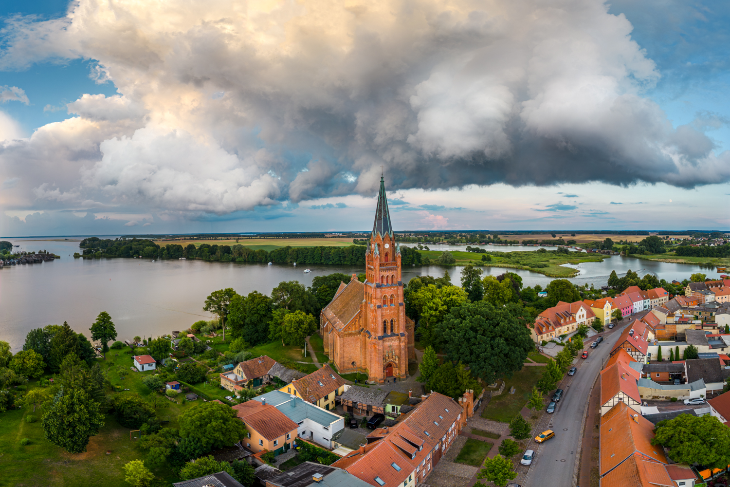 Röbel / Müritz – St. Marien Wolken