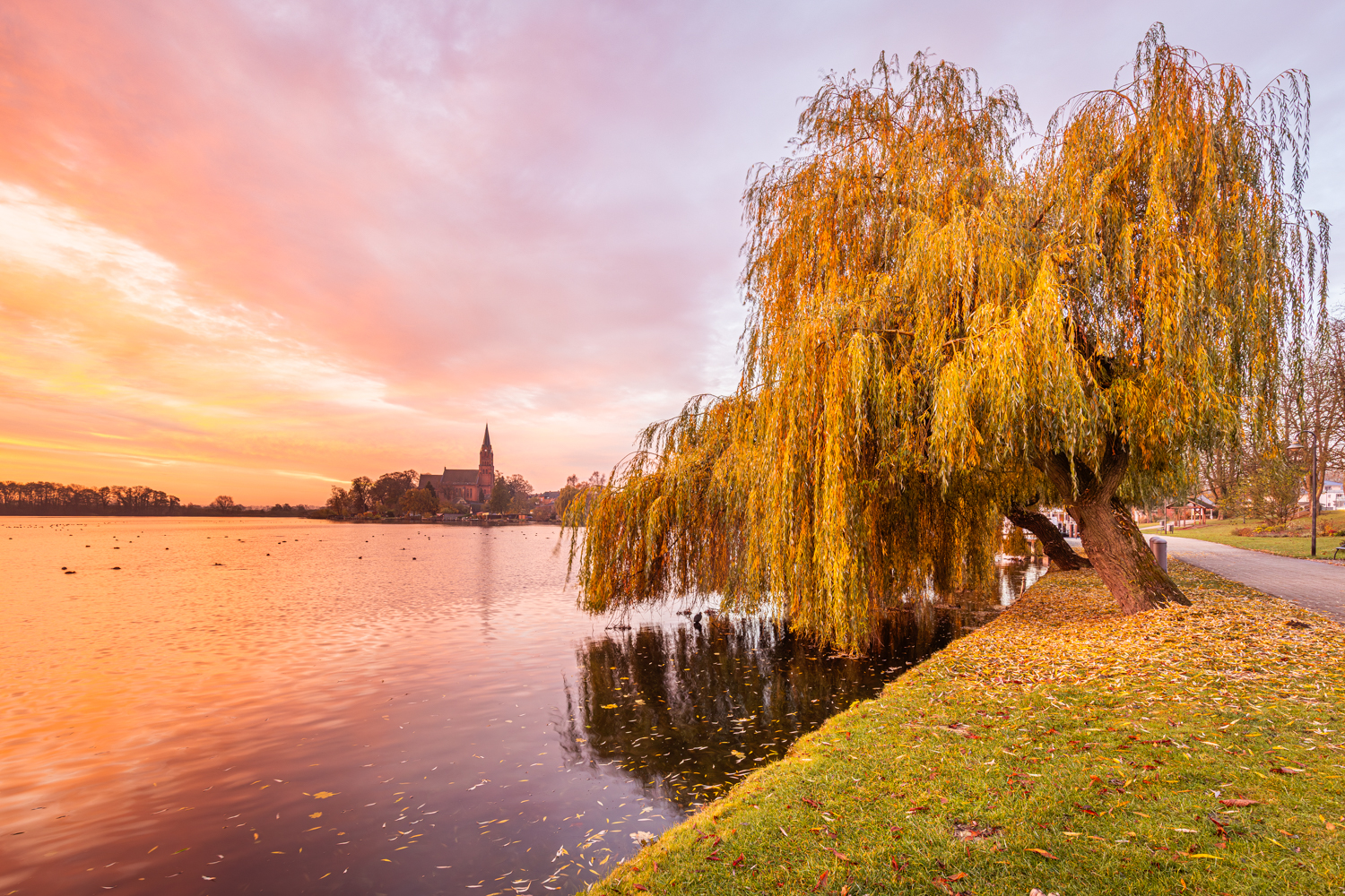 Röbel / Müritz – Hafen Herbst